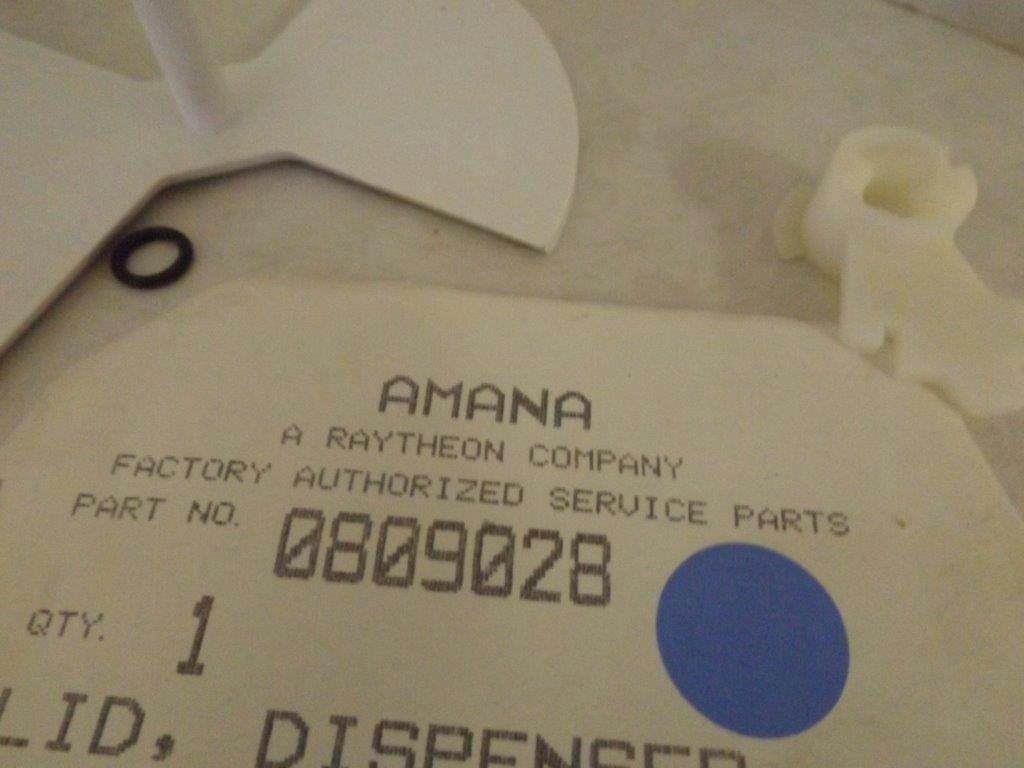 MAYTAG WHIRLPOOL REFRIGERATOR 0809028 LID DISPENSER NEW MAYTAG WHIRLPOOL REFRIGERATOR 0809028 LID DISPENSER NEW
